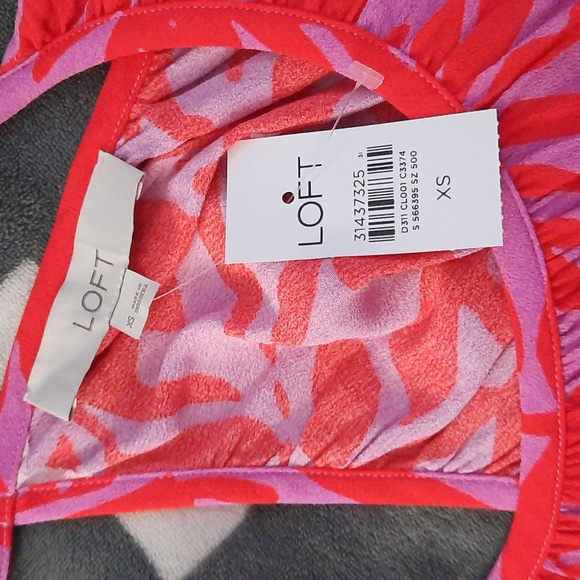 Loft NWT Red Lilac Tropical Print Halter Baby Doll Strappy Rayon Top Size XSmall - Picture 5 of 9